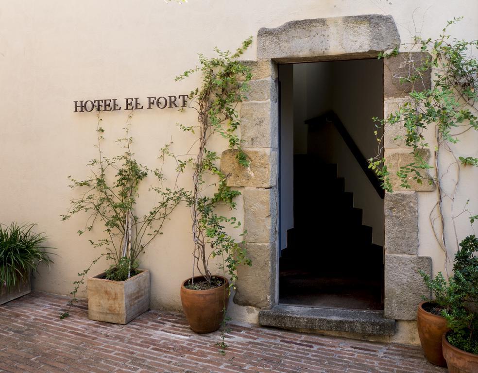 Hotel El Fort Ullastret Екстериор снимка